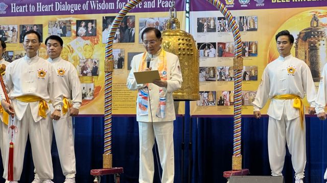 Tai Ji Men’s Shifu Dr- Hong Tao-Tze with some of his dizi at the Parliament of the World’s Religions, Chicago, August 16, 2023.