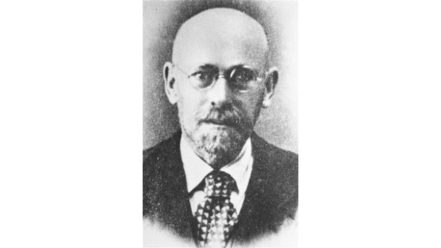  Janus Korczak. Credits.